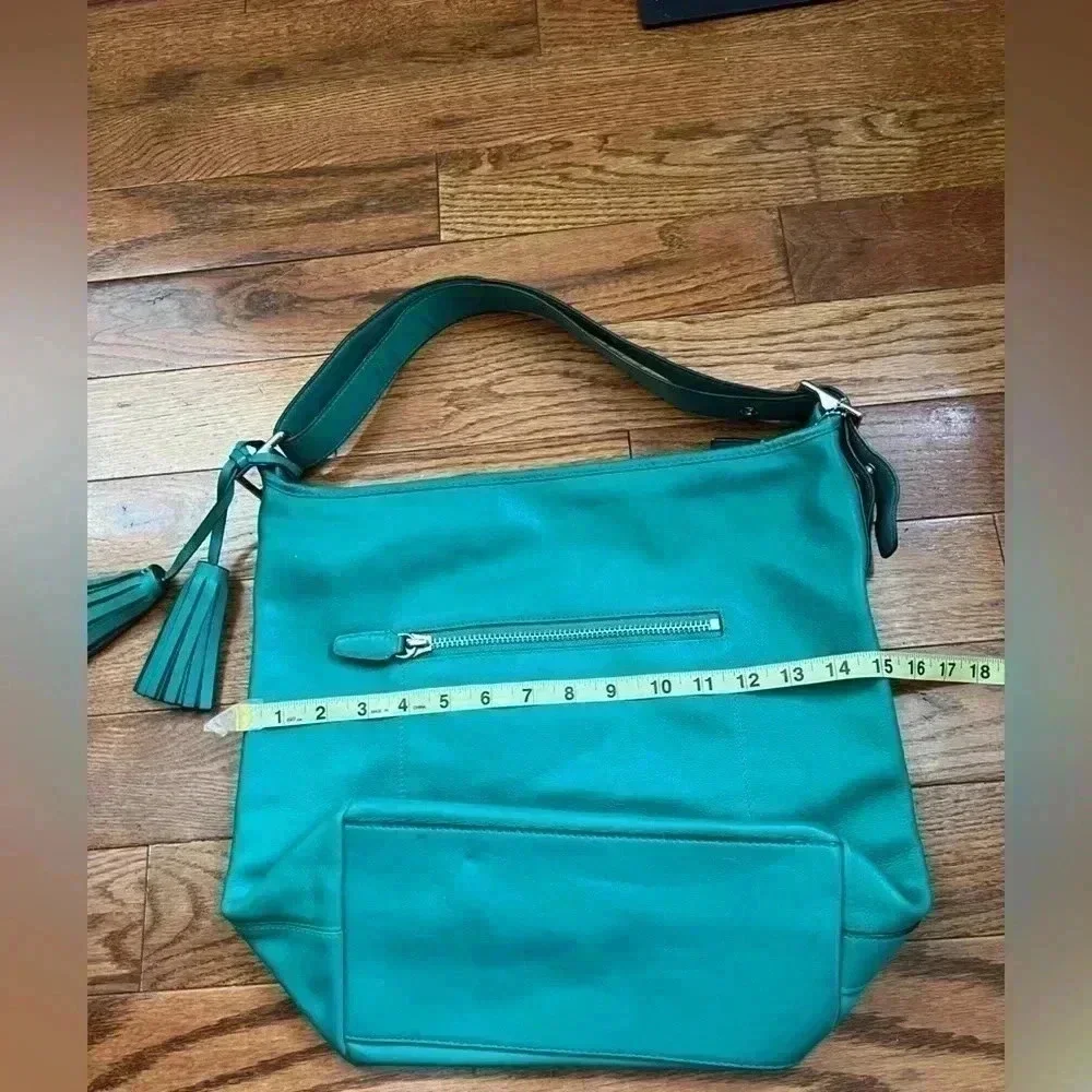 Coach Green Heritage Hobo With Adjustable should strap .